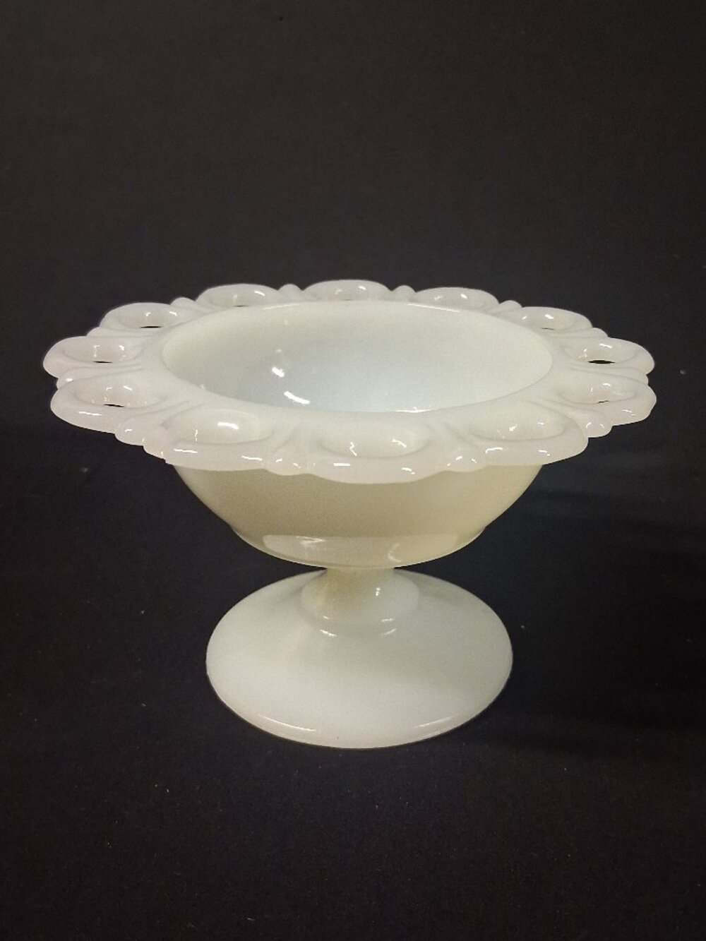 VTG Anchor Hocking Old Colony Milk Glass Lace Edge Small Pedestal Compote Bowl